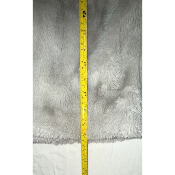 NWOT Wild Fable Gray Faux Fur Open Front Jacket  Small - Picture 6 of 8